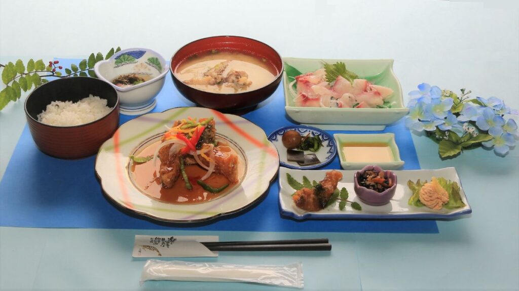料理2000｜宮崎県えびの市の鯉料理加久藤温泉
