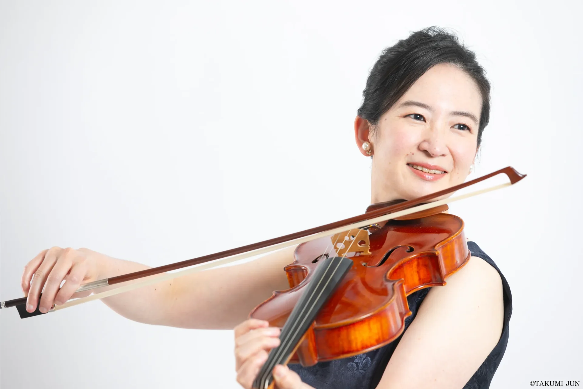 プロフィール画像｜Violist Yukiko Suzuki ヴィオリスト鈴木友紀子